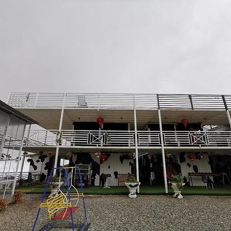Oyo 89969 Mount Hill Villa Kundasang Ranau Exterior photo